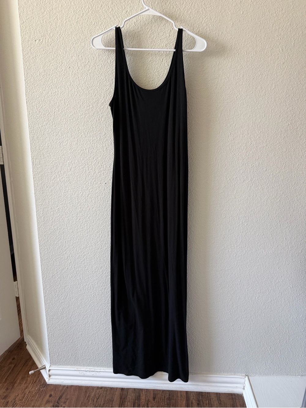 Express Black Scoop Neck Maxi Dress